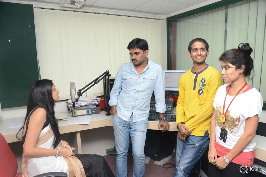Bhale-Bhale-Magadivoy-Movie-Team-at-Radio-Mirchi-Vijayawada